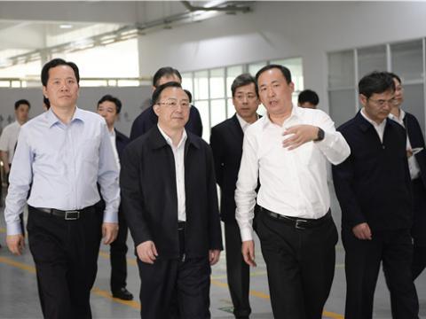江苏省省长吴政隆莅临欧博abg集团走访调研